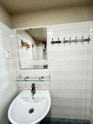 🏡 Duplex 40m2 máy giặt riêng ngay Bùi Đình Tuý, ở 4 - 5 người, gần UTH