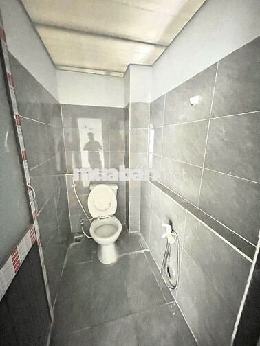 DÃY TRỌ GÁC CAO SIÊU THOÁNG MỚI XÂY