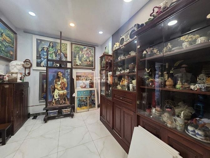 Chủ ngộp bán nhà 2lau,gần Bạch Đằng,BThanh,62m,Full nội thất,hơn 7ty