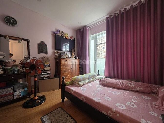 Chủ ngộp bán nhà 2lau,gần Bạch Đằng,BThanh,62m,Full nội thất,hơn 7ty