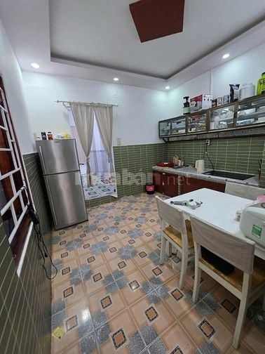 Bán nhà HÒN CHỒNG sát biển DT110m2-2PN-Vĩnh Phước-Nha Trang- chỉ 4ty7 