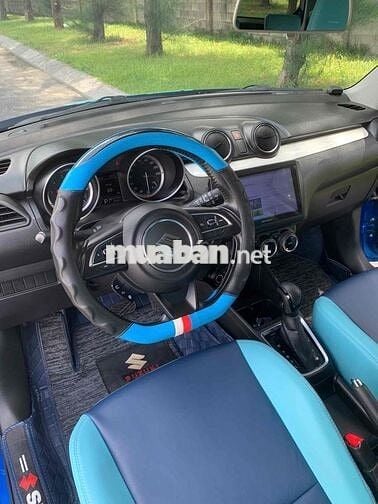 Suzuki Swift 2020 GLX 1.2 AT - 30.000km Rất Mới