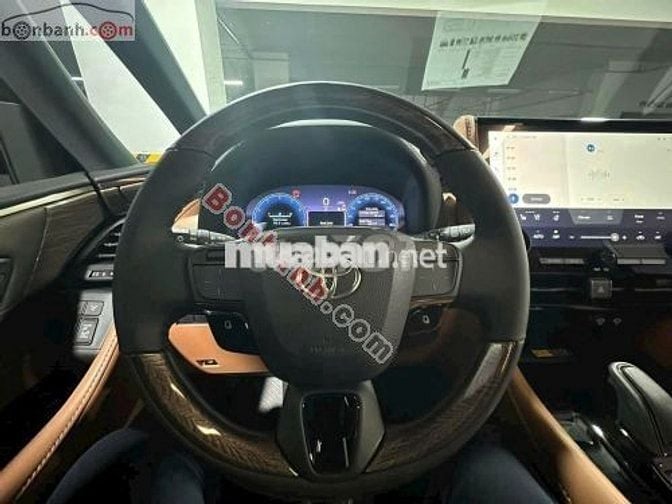 Toyota Alphard 2.4 AT 2025