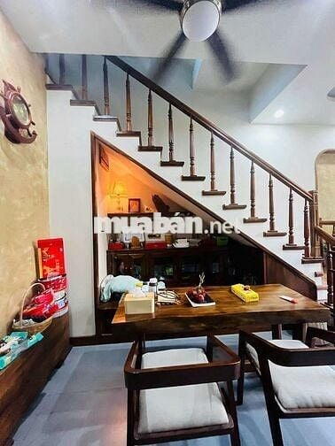 CHO THUÊ NHÀ SÂN VƯỜN ĐẸP - THÍCH HỢP CHO NGƯỜI NƯỚC NGOÀI