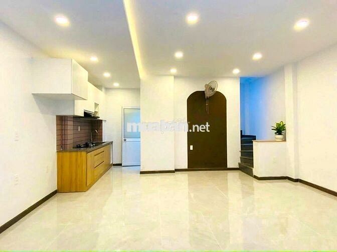 🔥 ĐIỆN BIÊN PHỦ –GIÁP QUẬN 1–31M²–2TẦNG–NHÀ ĐẸP VUÔNG VỨC–CHỈ 4TỶ 35 🔥