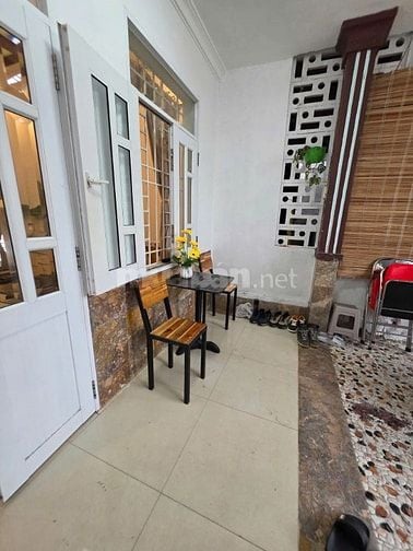 Bán nhà HÒN CHỒNG sát biển DT110m2-2PN-Vĩnh Phước-Nha Trang- chỉ 4ty7 