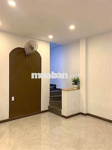 🔥 ĐIỆN BIÊN PHỦ –GIÁP QUẬN 1–31M²–2TẦNG–NHÀ ĐẸP VUÔNG VỨC–CHỈ 4TỶ 35 🔥