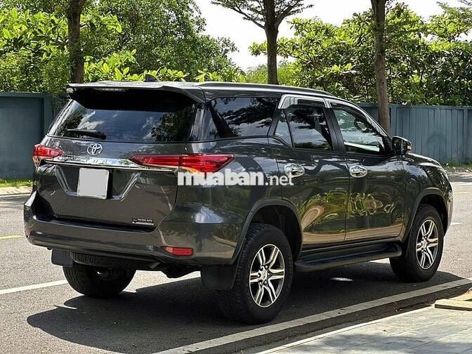 Fortuner 2.7V 4x2 2018, Đi 42.000km, Biển TP 1 Chủ