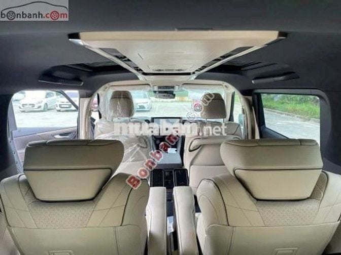 Toyota Alphard 2.4 AT 2025