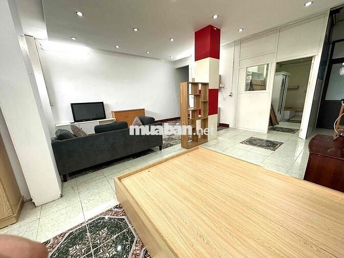 101 745 Quang Trung phòng 2 ngủ 3 giường dt 70m2 VSKK, thoáng đủ đồ
