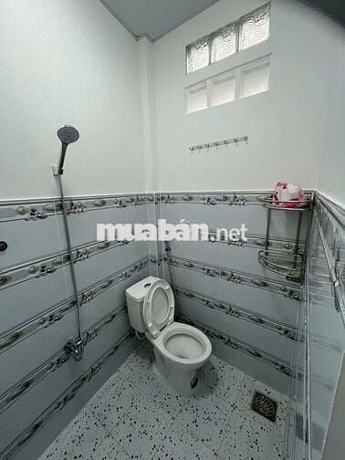 Nhà hẻm ôtô mới hoàn thiện , 2 phòng ngủ, 1 khách, 1 bếp, 2 toilet