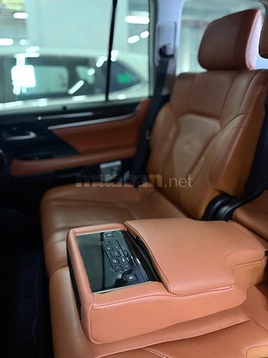 Lexus LX570 2019 Odo: 54.243k km