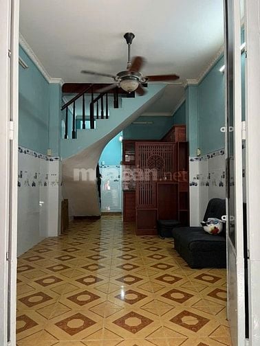 Bán gấp nhà gần MT đường – Trần Đình Xu, Q.1. Gần bộ CA