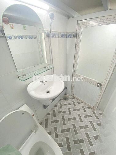 Trọ 3tr5 có gác hẻm 526 Linh Đông gần Phạm Văn Đồng