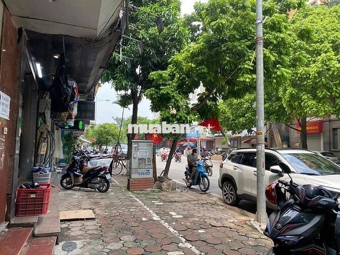 MẶT BẰNG KINH DOANH TẦNG 1 MẶT PHỐ TRẦN QUỐC HOÀN CÓ VỈA HÈ RỘNG