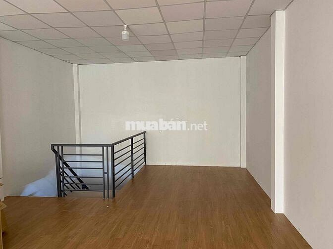 cho thuê mặt bằng tầng 1 mặt tiền đường Nguyễn Phúc Nguyên Q3