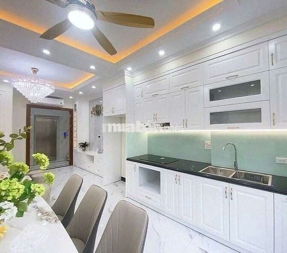 Bán nhà văn phú Hà Đông 7 tầng thang máy full nội thất, đất ở đô thị