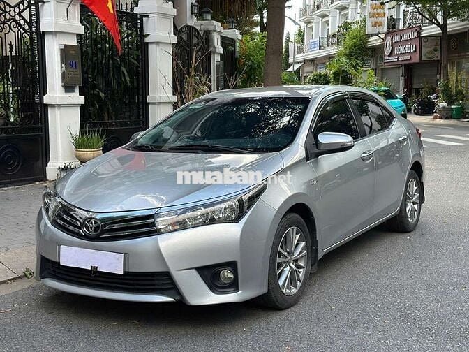 Một chủ sử dụng Toyota Corolla Altis 1.8G 2014