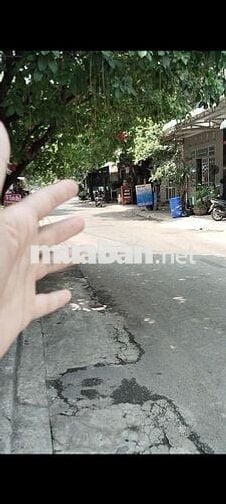 Nhà 2 lầu , diện tích đất 150m2, 3 phòng ngủ  , phường dĩ an , TP.HCM