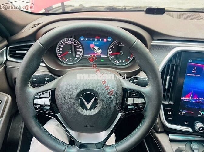 Xe VinFast Lux A 2.0 2.0 AT 2019 - 450 Triệu