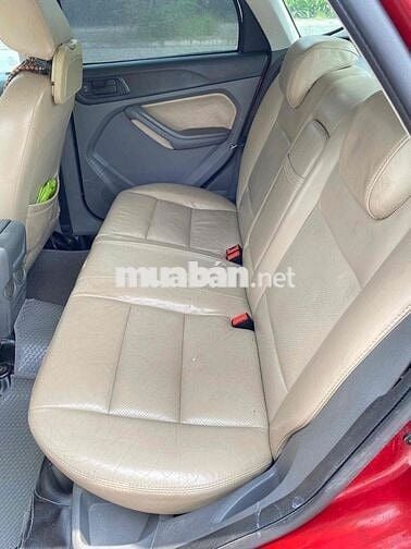 Ford Focus 2010 1.8 AT - 13000 km một chủ