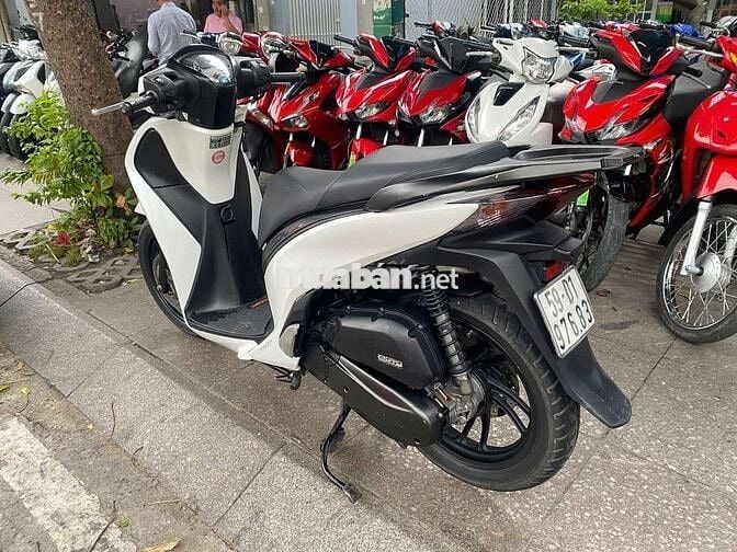 Honda SH 150 2015 mới 90% Bstp chính chủ