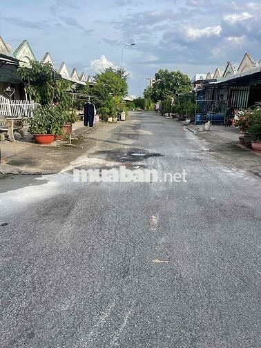 cần bán nhà tại khu 3 khu đô thị long hưng city