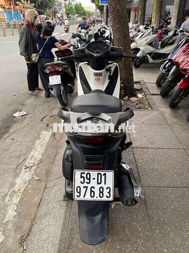 Honda SH 150 2015 mới 90% Bstp chính chủ