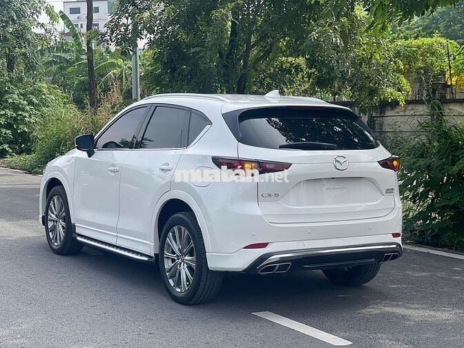 Xe Mazda CX5 Premium Exclusive 2.0 AT 2024 - Trắng