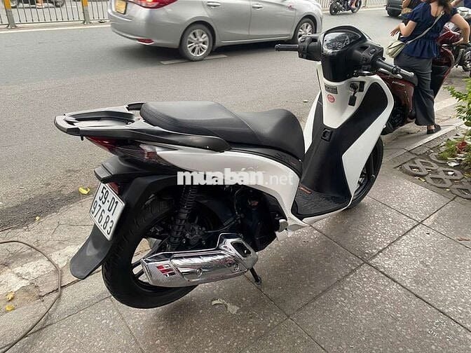 Honda SH 150 2015 mới 90% Bstp chính chủ