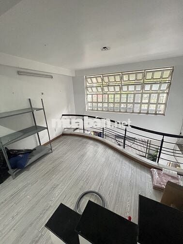 Cho thuê văn phòng full nội thất bao điện nước quản lý