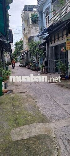 Phòng có mặt tiền buôn bán ở sau chợ kênh 26/3