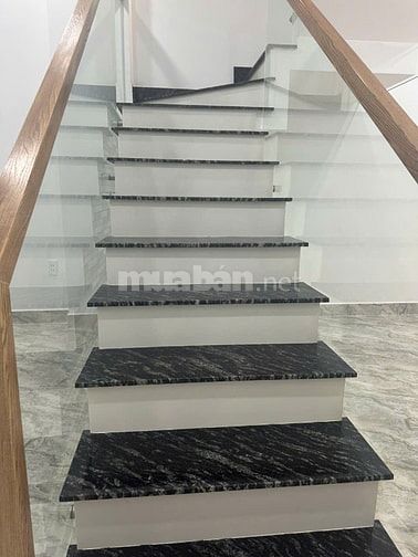 Bán nhà mới đẹp Hẻm Xe Hơi - Lê Văn Phan, Tân Phú. 68m vuông. 
