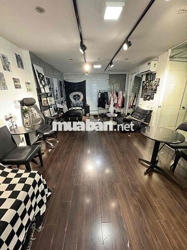 Cho thuê Villa sân vườn mini – Mặt tiền Nguyễn Đình Chính, Quận Phú Nh