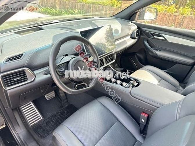 VinFast VF8 Eco 2023
