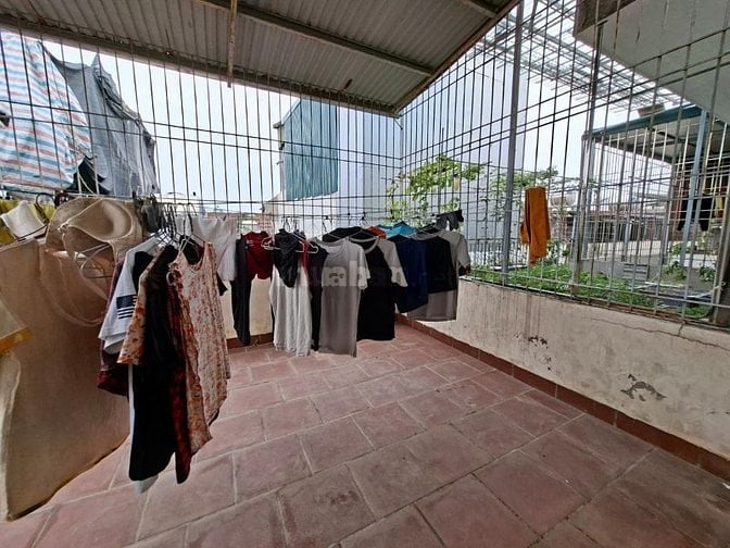 TRUNG KÍNH Ô TÔ TRÁNH BA GÁC,VÀO NHÀ, 74M 6 TẦNG GẦN CÔNG VIÊN.