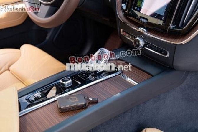 Volvo XC60 Ultra B6 AWD 2025