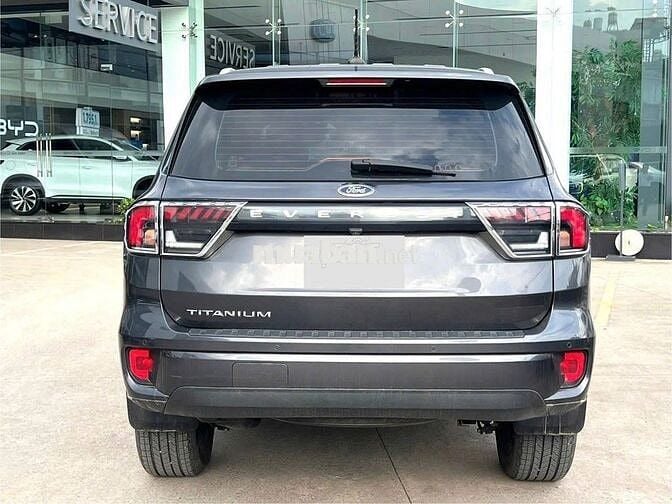 Ford Everest Titan 4x2 2022 - Xe Lướt Chính Hãng