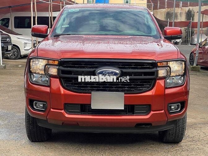 Ford Ranger Nextgen 4x2. Trả trước 200 NHẬN XE
