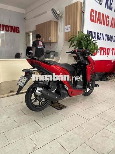 Honda Vario 150 đk 2019 màu đỏ candy BSTP