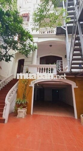 Bán Nhà Trích Sài Tây Hồ 220m2 m mặt tiền 10,5m 84,8 Tỷ