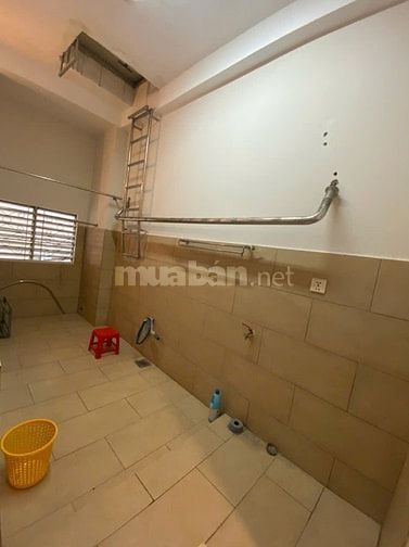 Cho thuê nhà Nguyên Căn - Hẻm xe tải – Tô Hiến Thành. Có sẵn máy lạnh