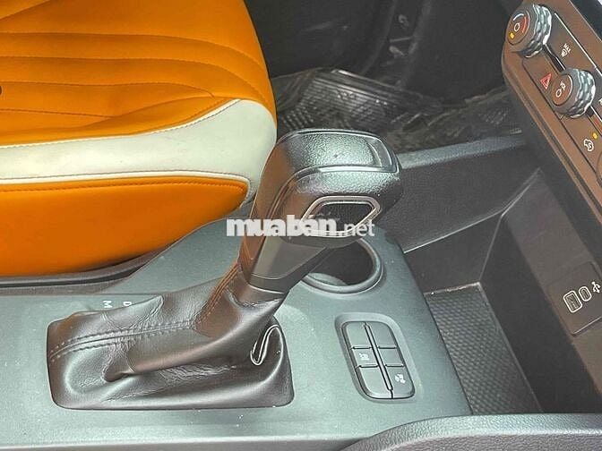 Ford Ranger Nextgen 4x2. Trả trước 200 NHẬN XE