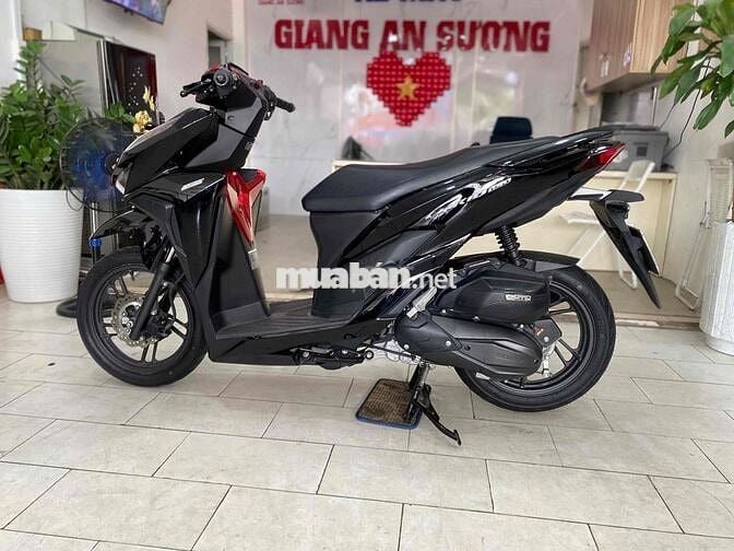 Honda Vario 150 đk 2021 màu đỏ đen BSTP chính chủ