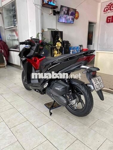 Honda Vario 150 đk 2021 màu đỏ đen BSTP chính chủ