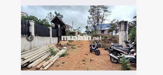 Lô đất xây biệt thự ngay ngã 3 Ea Sim 300m2, chưa đến 1 tỏi, đg nhựa