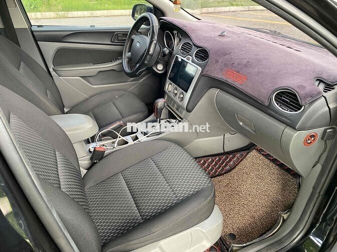 Ford Focus 2012 1.8 AT - 64000 km
