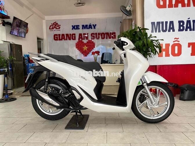 Honda Sh 125 cbs đk 2022 màu trắng đen BSTP