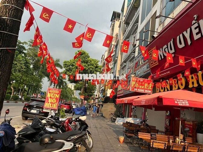 Mặt Phố Tân Mai-Đền Lừ 80m², 6 Tầng, Thang máy, Vỉa hè siêu rộng