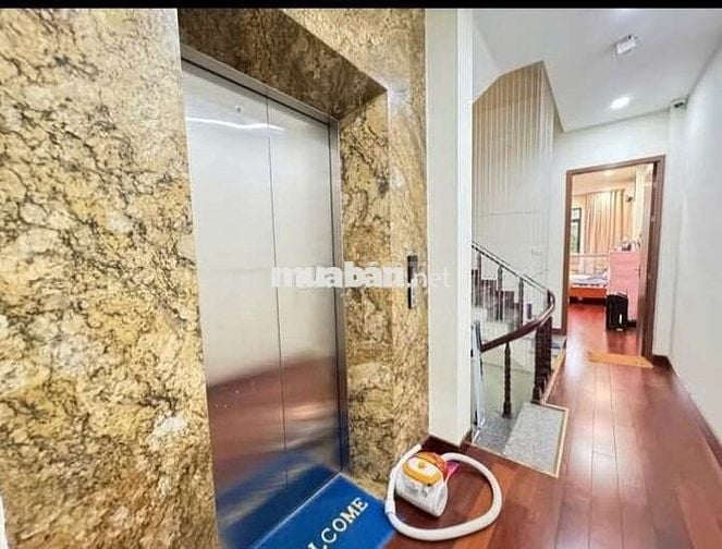 Tôi cần bán nhà Phú Đô, mặt ngõ ô tô chánh đỗ kinh doanh sầm uất .